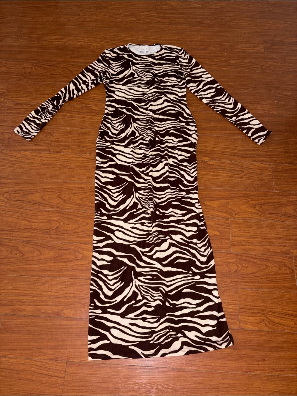 Reformation Tommie Animal Print Maxi Dress in Brown and Cream Zebra-Print - Picture 2 of 3